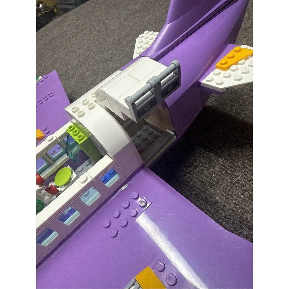 LEGO Friends Heartlake City Airport (41109)